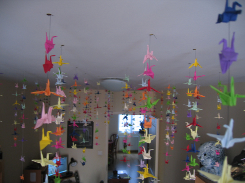 1000 grues du Japon, 1000 origami cranes